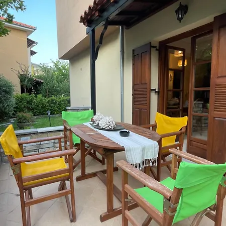 Villa Apanemi