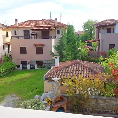 Villa Apanemi *